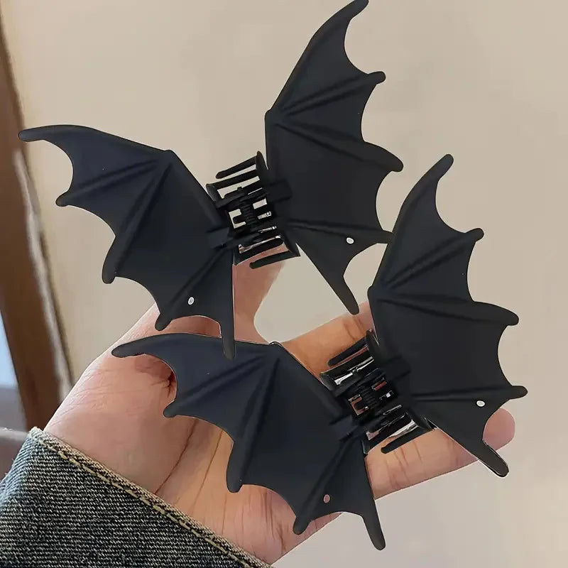 Gothic Bat Hair Clip Halloween Matte Black Gothic Punk-Style Animal Print Hairpin for Women, Elegant Party Hair Accessory