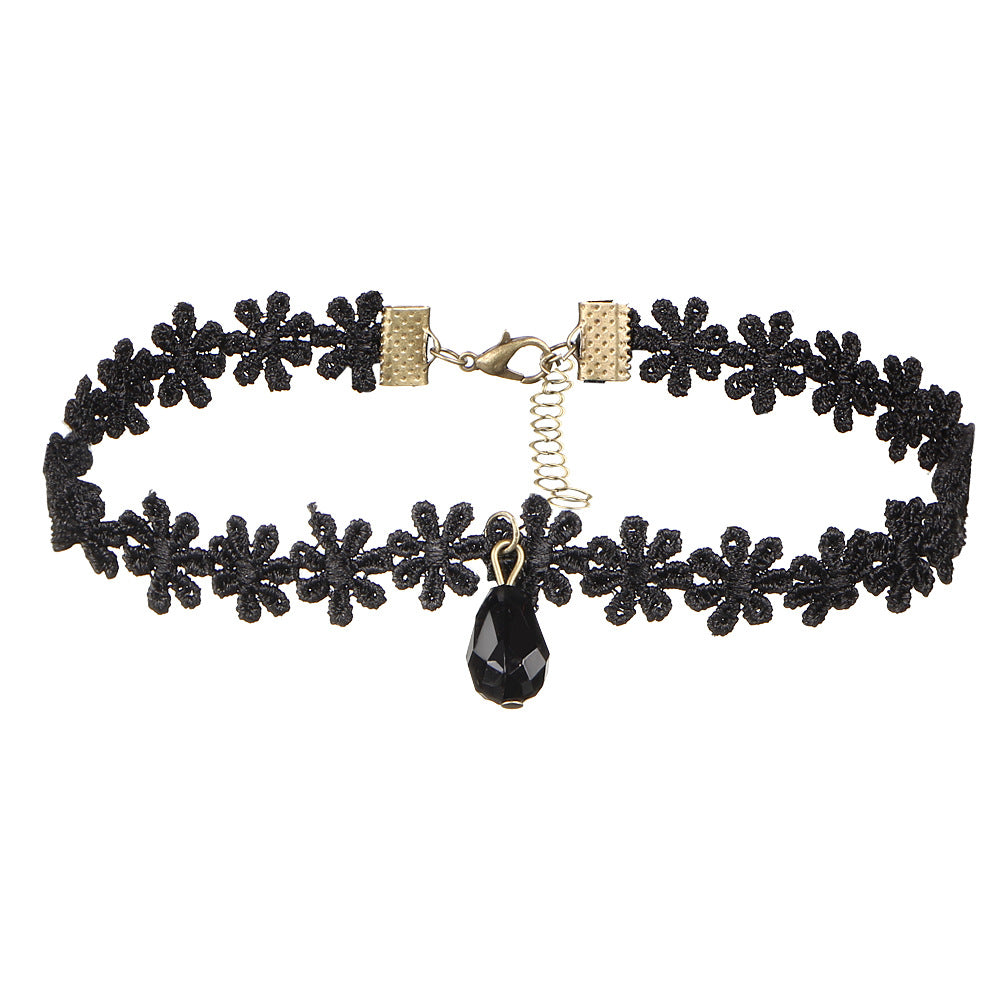 Gothic Minimalist Choker Necklace Set with Lace